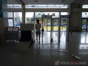 筑牢安全防線 南昌市景區(qū)安檢門與安檢探測器的應(yīng)用與意義